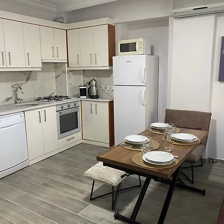 Apartamento Your New, Comfortable And Cozy In The Center Seferihisar