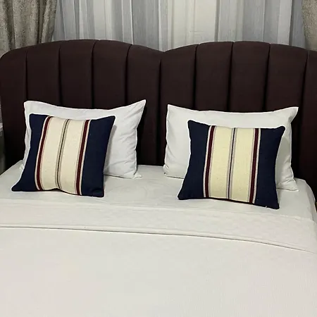 Your New, Comfortable And Cozy In The Center